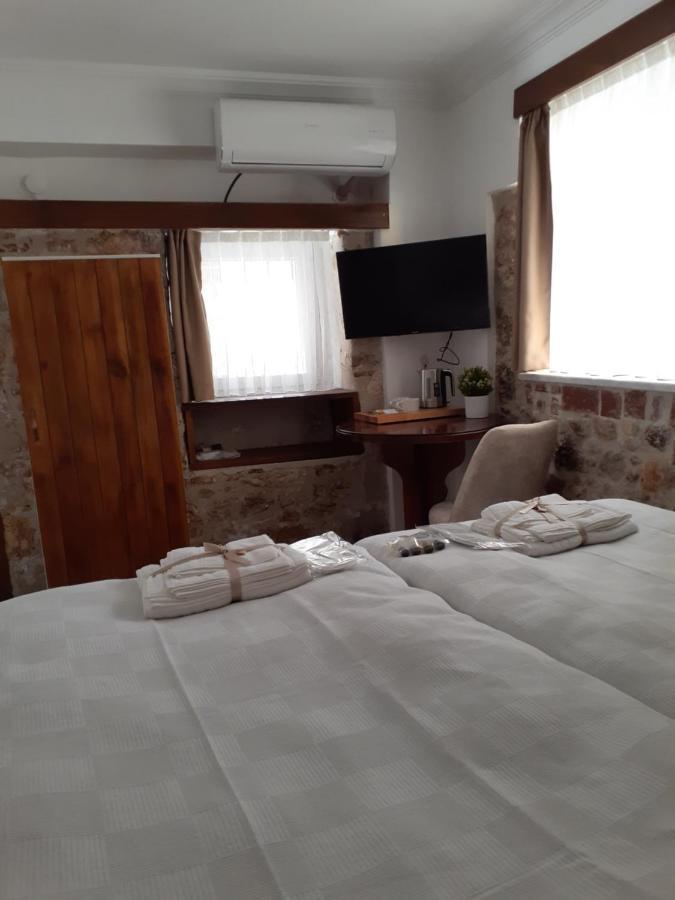 Otelia Pansiyon Ayvalik Bagian luar foto