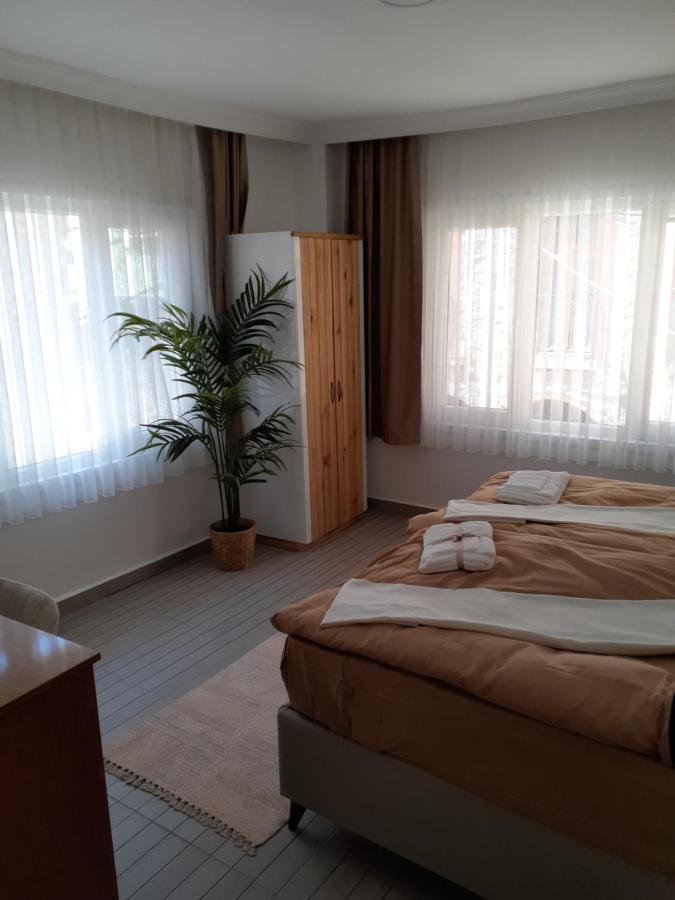 Otelia Pansiyon Ayvalik Bagian luar foto