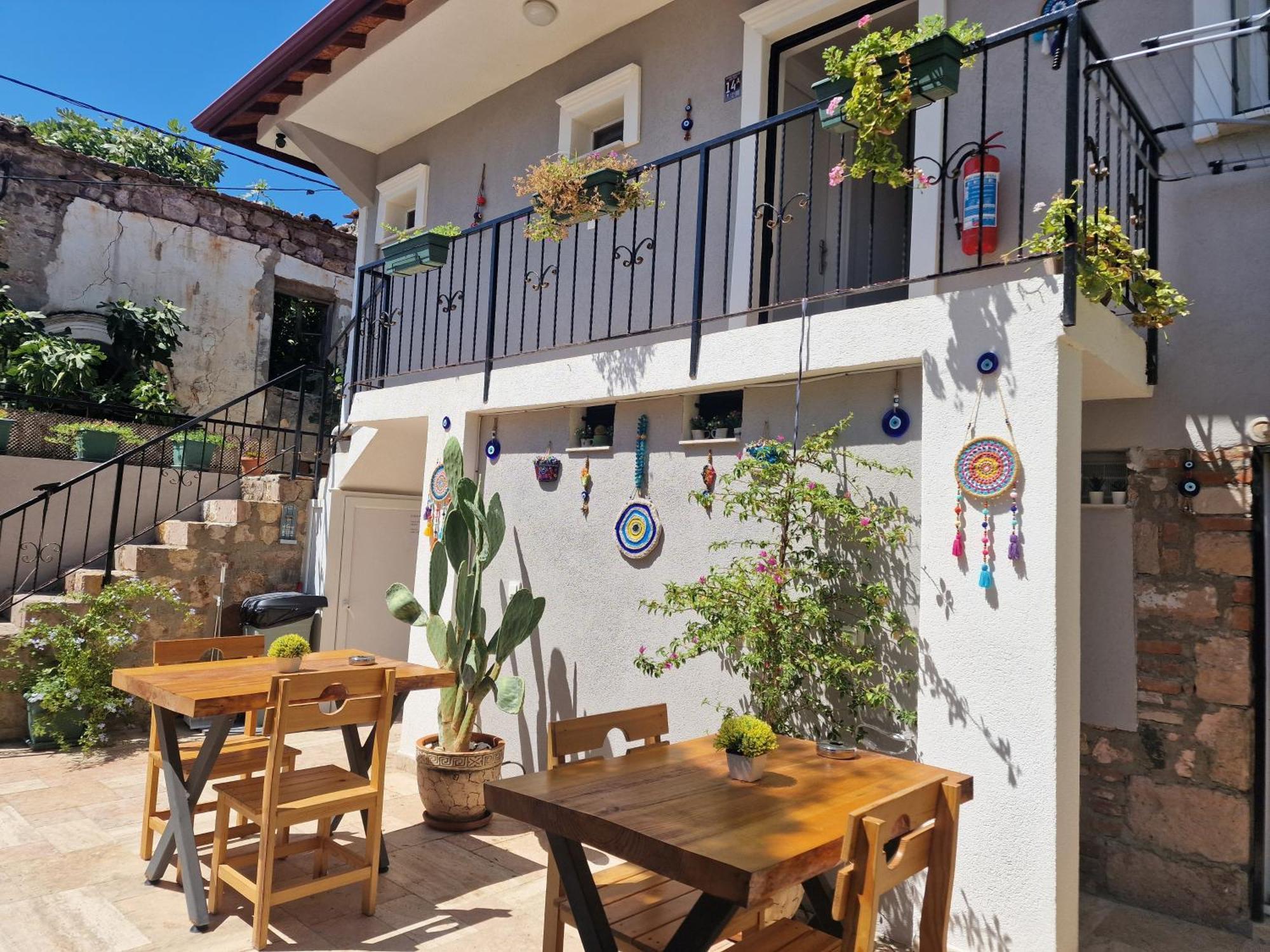 Otelia Pansiyon Ayvalik Bagian luar foto